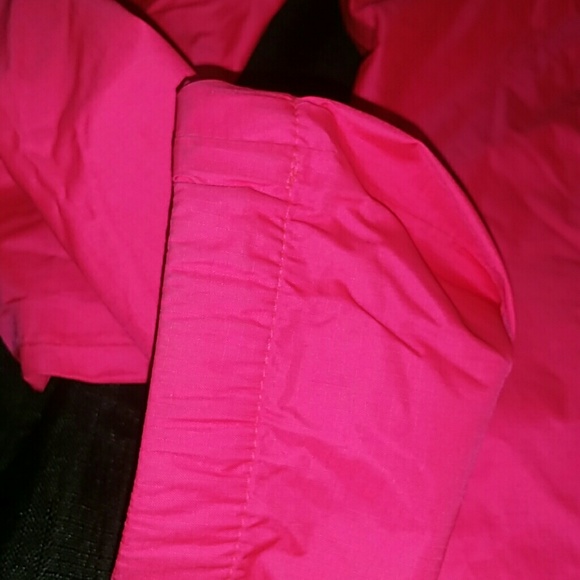 UNDER ARMOUR Jacket - Picture 5 of 7